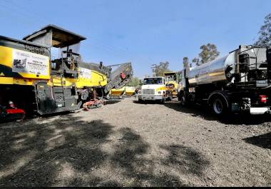Coahuila recibirá un tren de pavimentación en diciembre de 2025 como parte del programa federal para modernizar carreteras.