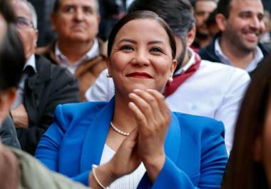 La diputada Edith Hernández Sillas presentó una iniciativa para reformar la Ley Estatal de Salud en Coahuila, con el fin de regular y mejorar las condiciones de las ambulancias, tanto públicas como privadas.