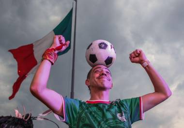 En punto de las 18:00 horas del domingo 5 de julio, la Selección Mexicana disputará su pase a la siguiente ronda de la justa mundialista en el Estadio Ciudad de México contra Inglaterra.