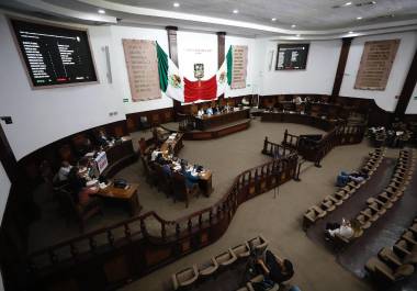 La mayoría de los solicitantes son regidores de distintos municipios, informaron en el Congreso.