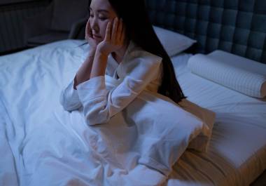 Aunque los cambios estacionales pueden afectar tu sueño, hay estrategias para dormir más profundamente cuando hace calor
