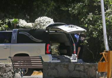 Esta mañana fue trasladado el cuerpo del líder de CJNG al Panteón del Recinto de la Paz, quien fue abatido por autoridades federales en Tapalpa el pasado domingo 22 de febrero.