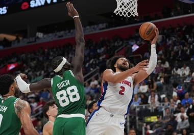 Cade Cunningham comandó el triunfo de los Pistons de Detroit ante los Celtics de Boston en el arranque de la NBA 2026-2027.