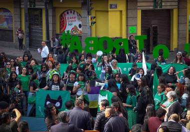 El Congreso de Chiapas aprobó reformas a la Constitución Estatal que abren la posibilidad de despenalizar el aborto sin restricciones.