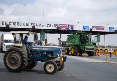 Transportistas y campesinos acusan inseguridad en carreteras, combustible caro, falta de apoyos, entre otras cosas.