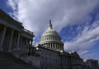 El Capitolio de los Estados Unidos en Washington. La Cámara de Representantes votará más tarde ese mismo día un paquete de resoluciones de continuidad que reabriría el gobierno estadounidense.