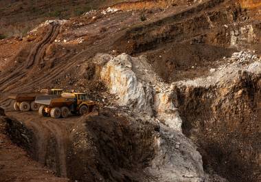 Expertos mexicanos visitan plantas en Europa y América Latina para importar tecnología de extracción directa de litio a territorio nacional.