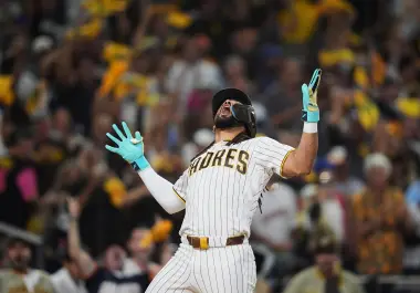 Los Padres de San Diego eliminaron en dos juegos a los Cubs y avanzaron a la Serie Divisional, donde enfrentarán a Milwaukee.