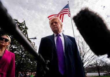 Cómo Trump llevó a Estados Unidos a la guerra con Irán