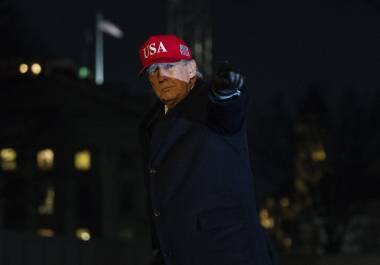 El camino del poder presidencial en EU que condujo a la guerra contra Irán