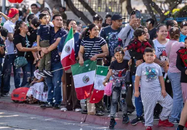 Para quienes deban prestar sus servicios durante la jornada del miércoles 16 de septiembre, la Ley Federal del Trabajo protege el derecho a un pago compensatorio.