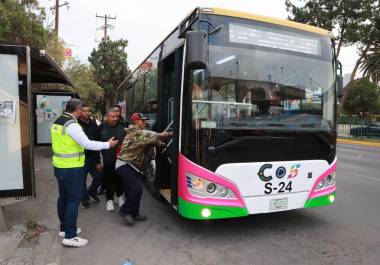 Las nuevas rutas están diseñadas para integrarse al programa “Aquí Vamos”, con el fin de ampliar la cobertura del servicio gratuito hacia más colonias de la capital.