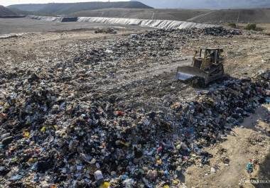 El relleno sanitario de Saltillo está al borde de su capacidad, a pesar de una nueva fosa, ésta quedará rebasada en cuatro años.