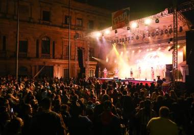 La programación del FINA contempla actividades artísticas que se extenderán durante varias semanas, con la intención de llevar espectáculos a colonias, ejidos y centros comunitarios de Saltillo.