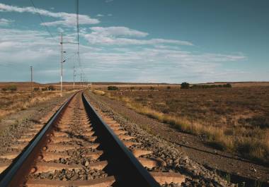 Cada estación funcionará como un nodo estratégico de competitividad, no solo como puntos de ascenso y descenso