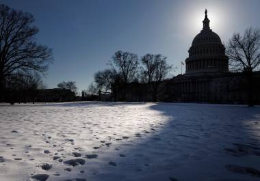 El análisis de la Oficina de Asuntos Presupuestarios del Congreso muestra un panorama fiscal levemente peor que el estudio realizado en esta fecha del año pasado.