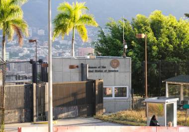 La Embajada de Estados Unidos en Caracas, Venezuela, cerró desde el primer mandato de Donald Trump.