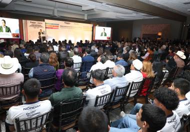 Durante el foro, ciudadanos presentaron propuestas en materia de inclusión, salud, educación y desarrollo rural.