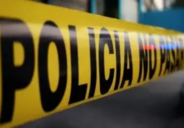 El reporte de unas bolsas de plástico a la orilla de la Carretera Monterrey-Saltillo alertó sobre la presencia de restos humanos en esa vía que une las entidades de Nuevo León y Coahuila.