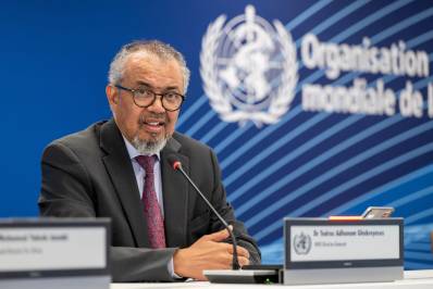 El director general de la OMS, Tedros Adhanom Ghebreyesus, habla con los medios de comunicación sobre la epidemia de ébola causada por el virus Bundibugyo en la República Democrática del Congo y Uganda.