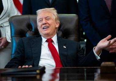 El presidente Trump y los republicanos del Congreso siguieron una estrategia de aumentar el dolor y esperar a los demócratas.