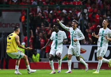 Ezequiel Bullaude marcó el primer gol de Santos Laguna y acercó a los Guerreros antes del medio tiempo.