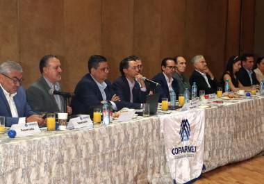 Autoridades municipales invitan en la reunión mensual de Coparmex a empresarios a sumarse a esta iniciativa | Foto: Francisco Muñiz