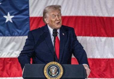 La Casa Blanca dijo que el mandatario mantiene vigente por ahora una duración de cuatro a seis semanas de operaciones militares para lograr todos sus objetivos en la guerra que libra junto a Israel contra Irán.