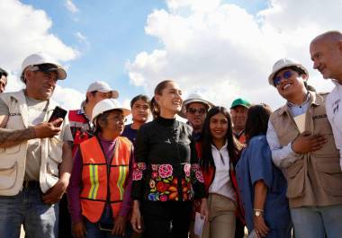 La jefa del Ejecutivo reiteró la postura histórica del país a favor de los pueblos y de la solución pacífica de los conflictos.