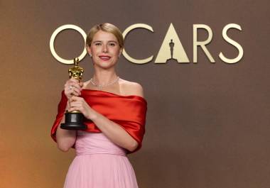 Jessie Buckley accepts the Oscar® for Actress in a Leading Role during the 98th Oscars® at the Dolby® Theatre at Ovation Hollywood on Sunday, March 15, 2026.