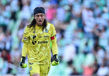 Santos Laguna derrotó 2-1 al Puebla en el Estadio Corona de Torreón, con goles de Ezequiel Bullaude y Aldo López, para sumar un triunfo vital en la Jornada 12 del Clausura 2026.