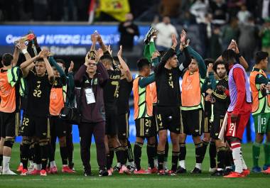 Raúl Jiménez fue clave en la victoria ante Canadá, igualando a Cuauhtémoc Blanco como el tercer máximo goleador del Tricolor.