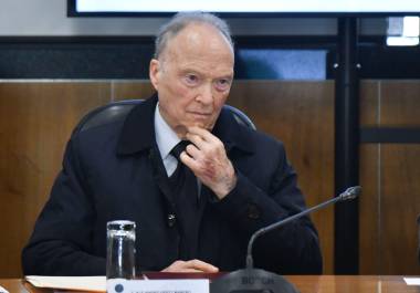 Una granada en el nuevo escritorio de Gertz Manero