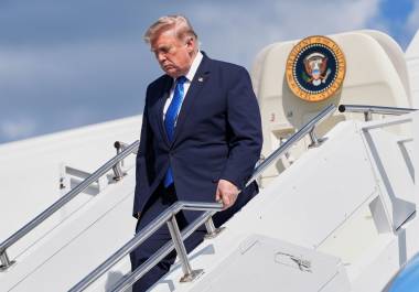 Trump ha anunciado pausas a los bombardeos en Irán en varias ocasiones desde que Estados Unidos e Israel atacaron Irán el 28 de febrero, pero luego la situación se ha desmoronado y los combates se han reanudado.