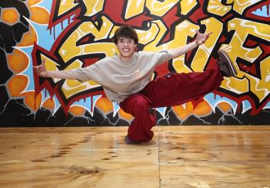 Emilio Zamora, conocido en la escena urbana como EZ Boy, puso en alto el nombre de Saltillo durante su participación en el certamen nacional Redbull Dance Your Style.