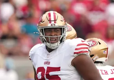 San Francisco pierde a una de sus piezas jóvenes más importantes en la línea defensiva justo antes de enfrentar a los Rams.