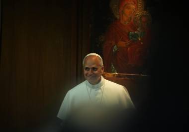 El Papa León XIV llega para la presentación de su primera encíclica, “Magnifica humanitas”, en el Vaticano el lunes 25 de mayo de 2026.