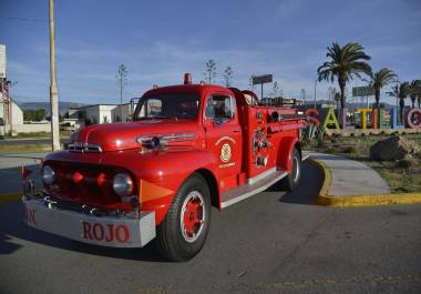 Sobrevivir al fuego: la historia del Gran Rojo, el legendario camión de bomberos de Saltillo