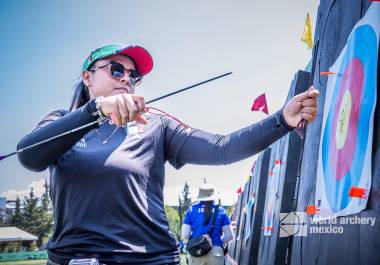 Dafne Quintero, Andrea Becerra y Sebastián García mantienen a México en la pelea por medallas dentro de la Copa del Mundo de Tiro con Arco Shanghái 2026.