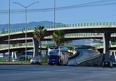 Se instalarán ballenas y bordos para agilizar la circulación en el puente de Venustiano Carranza.