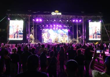 Familias acudieron al Biblioparque Norte para disfrutar de una jornada llena de futbol internacional, música y actividades recreativas dentro del FUTFEST Saltillo 2026.