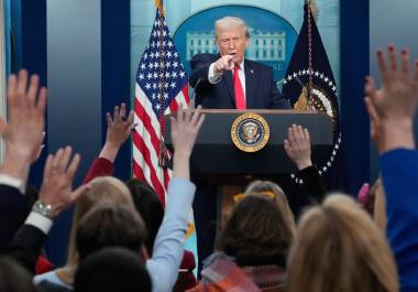 En rueda de prensa en la Casa Blanca, Trump afirmó que los ataques a narcolanchas han sido 100% efectivos.