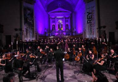 Destacadas voces y solistas de la región cautivaron al auditorio con pasajes del Stabat Mater de Vivaldi y la Misa Lord Nelson de Haydn.