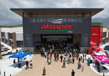 Alsuper Plus Toreo abrió sus puertas como la sucursal número 12 de la cadena en la capital y 25 en Coahuila. FOTO: OMAR SAUCEDO