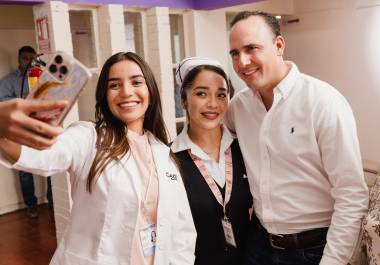 El Gobernador resaltó que la salud es otra de las prioridades en su administración, por lo cual se ha destinado más presupuesto.