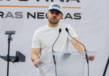 En conferencia el mandatario municipal explicó que la intervención policial fue para restablecer el orden administrativo.