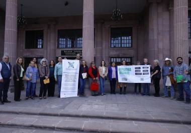 Vecinos de 16 colonias de Saltillo, junto con familias de Arteaga y General Cepeda, presentaron la iniciativa.