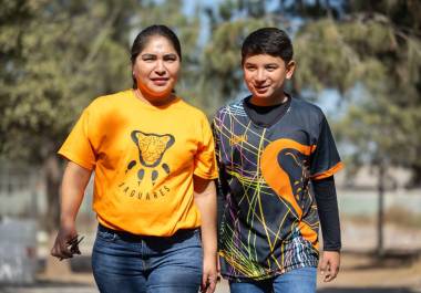 Madres, padres y familiares acompañaron a las y los menores durante el encuentro, destacando la importancia del deporte como herramienta de formación y prevención social.