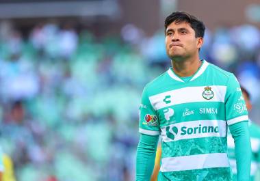 Santos Laguna tuvo la oportunidad de empatar desde el punto penal, pero no logró concretar.