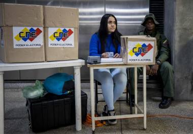 Los gobierno de Brasil, Colombia y México pidieron a las autoridades electorales en Venezuela que den a conocer públicamente los datos obtenidos en la votación del fin de semana.